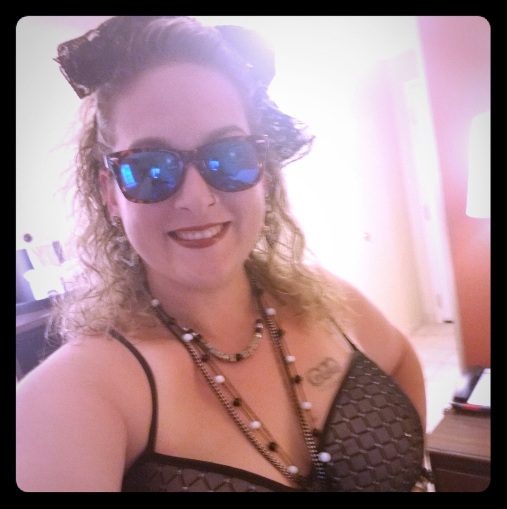 Meet your Posher, Nina